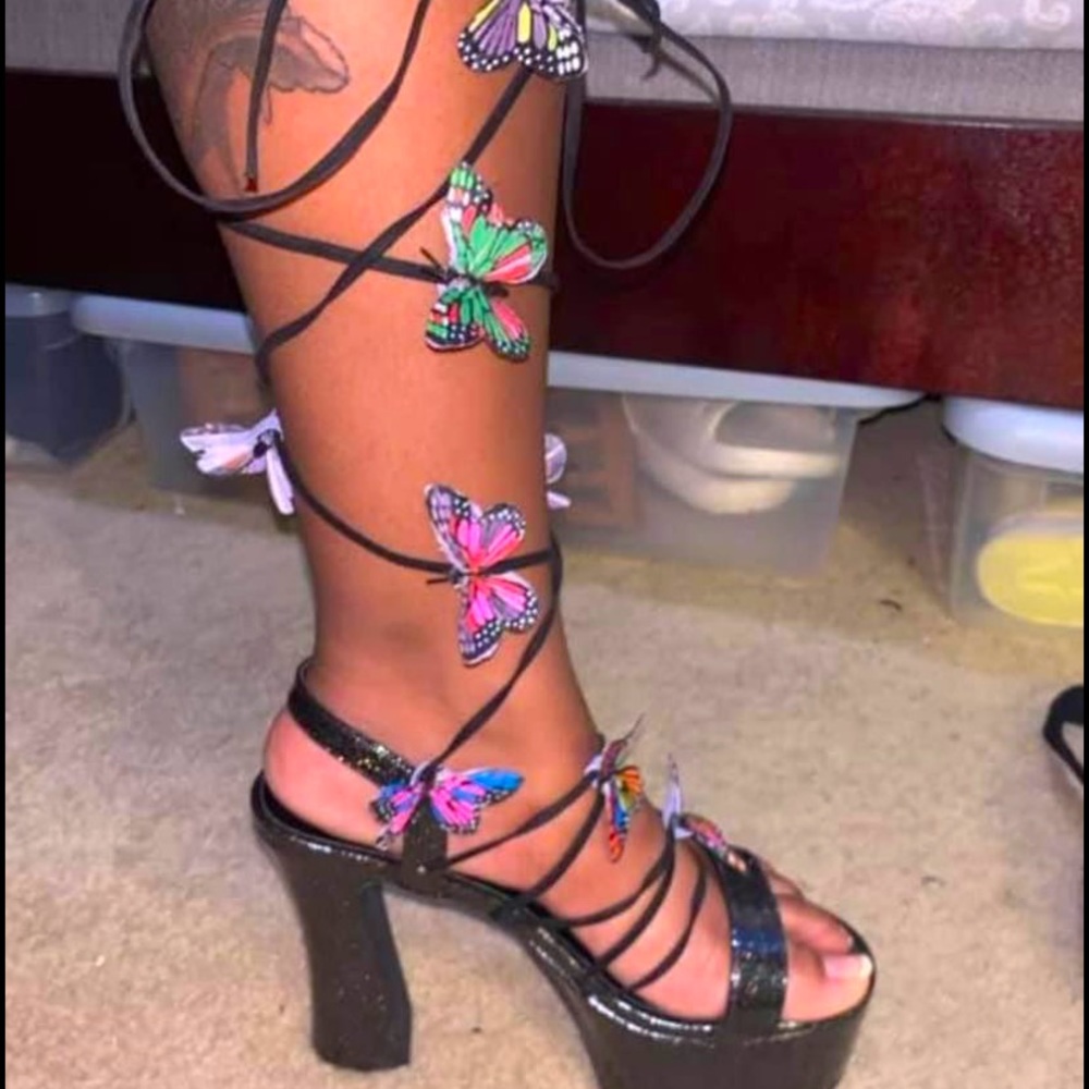 Dollskill womens size 10